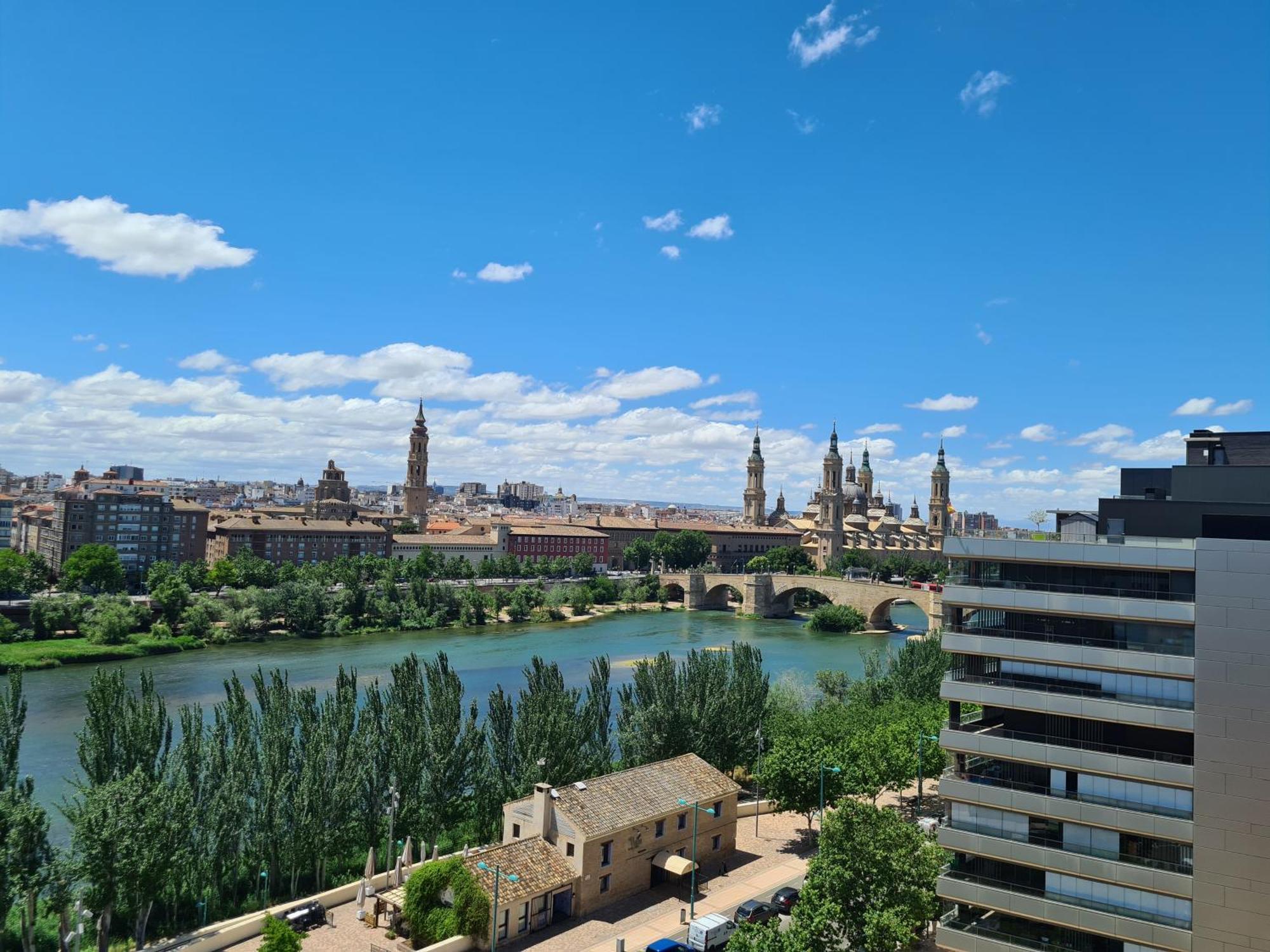 Dos Torres Ribera Play & Relax Con Jacuzzi Y Cine Leilighet Zaragoza Eksteriør bilde