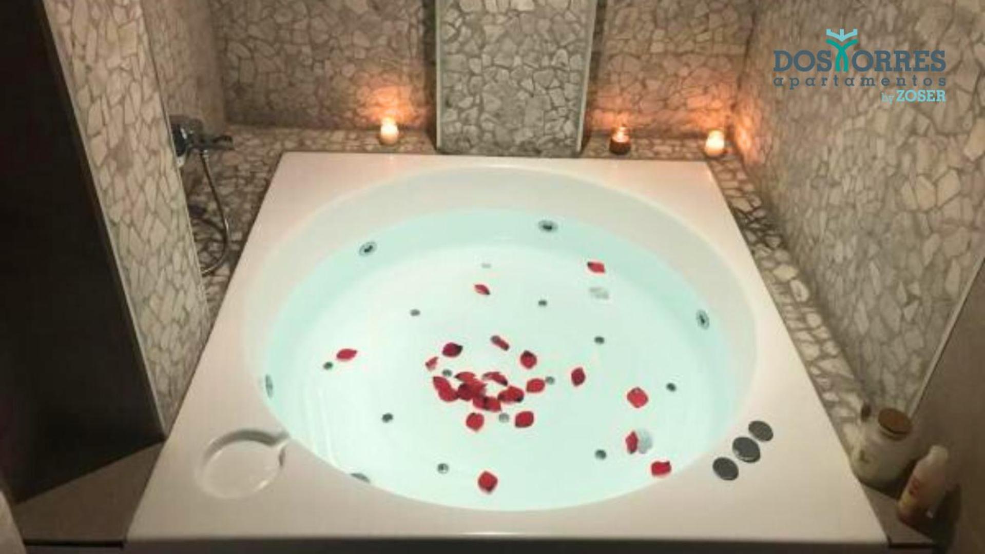 Dos Torres Ribera Play & Relax Con Jacuzzi Y Cine Leilighet Zaragoza Eksteriør bilde